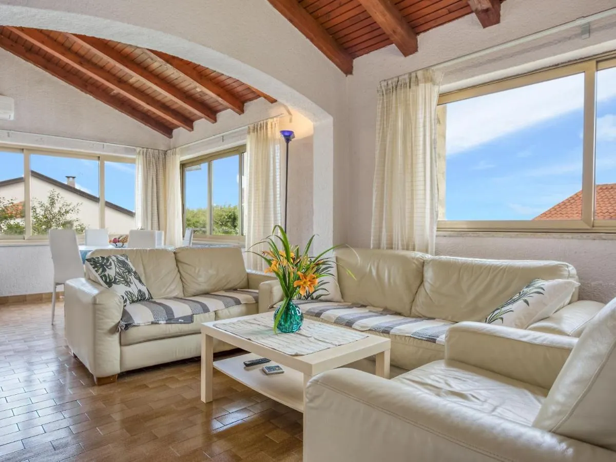 Apartment Daria-2 By Interhome Porec
