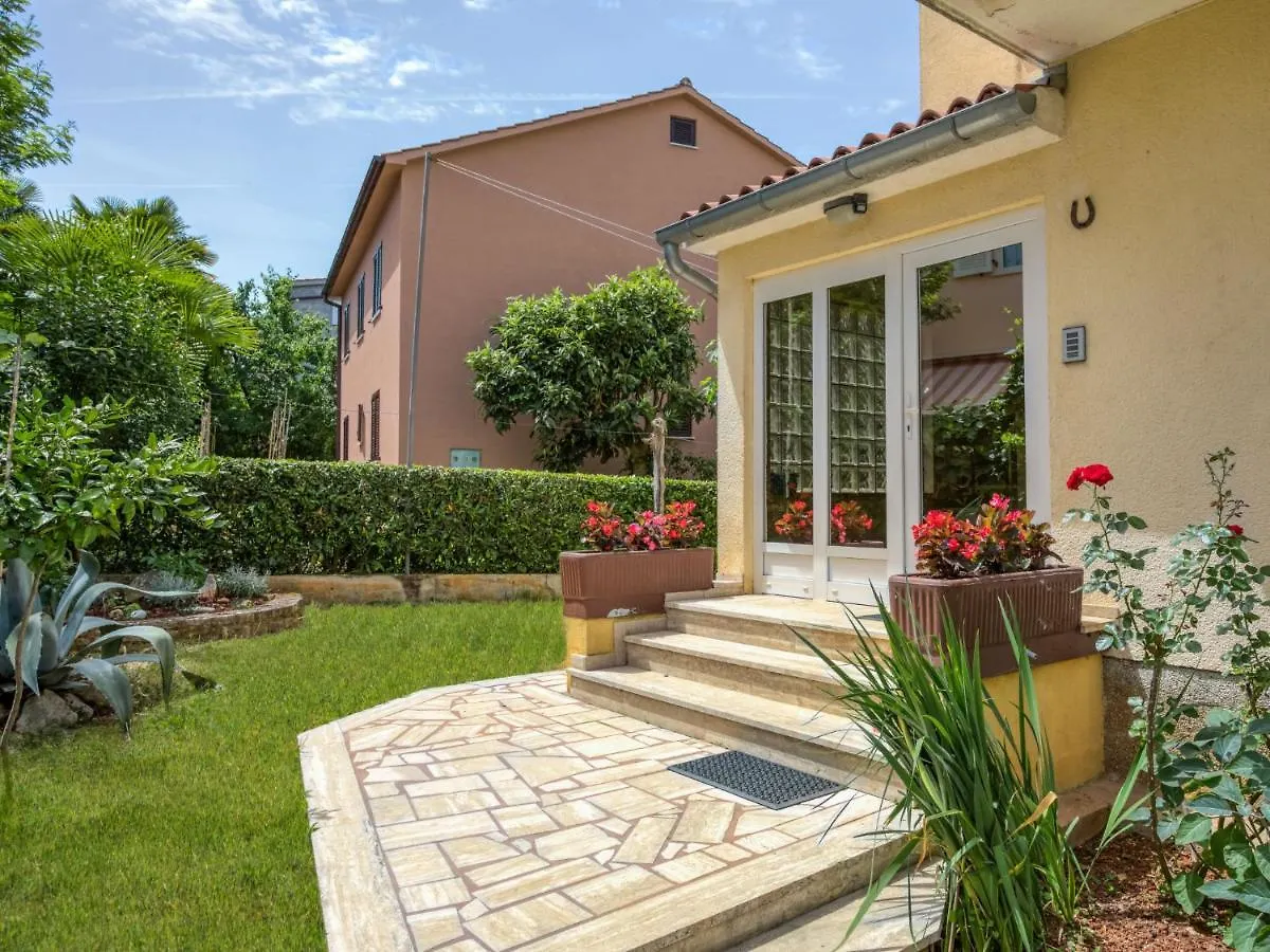 Apartment Daria-2 By Interhome Porec