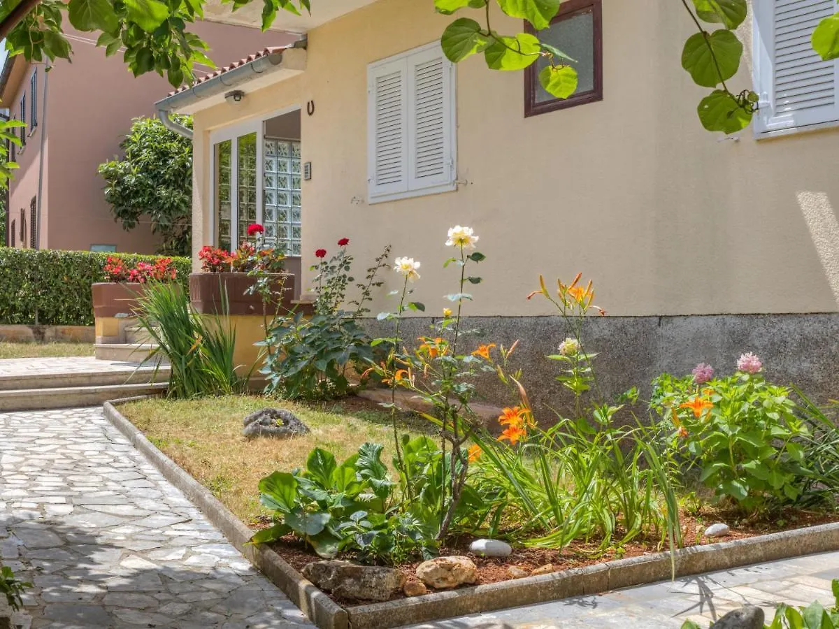 Apartment Daria-2 By Interhome  Porec